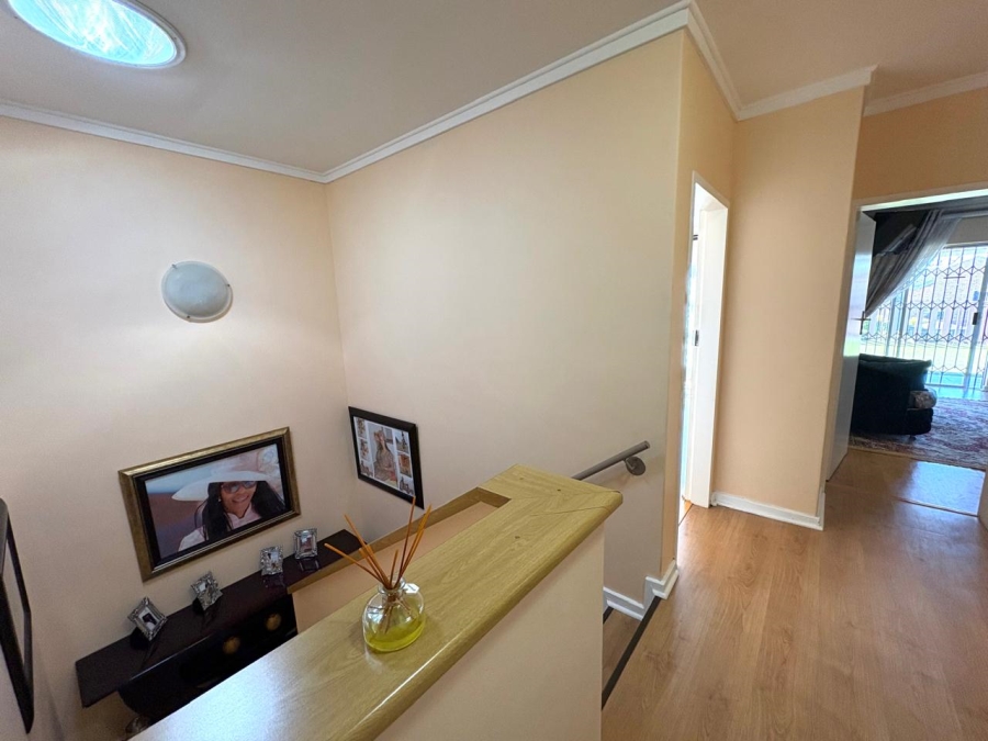 3 Bedroom Property for Sale in Seemeeupark Free State